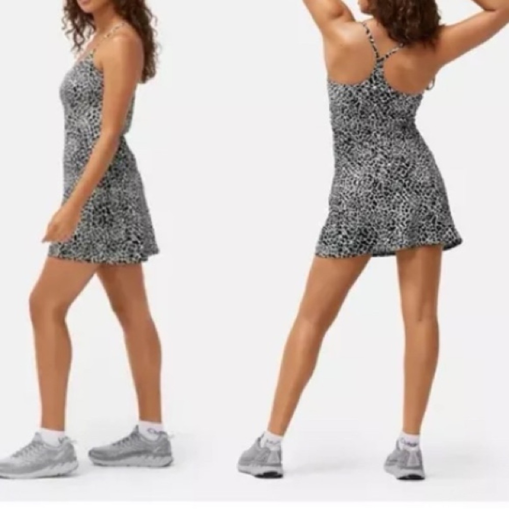 OUTDOOR VOICES Snow Leopard Exercise Dress Tennis with Shorts Black White